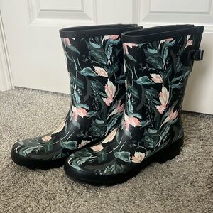 Rain boots